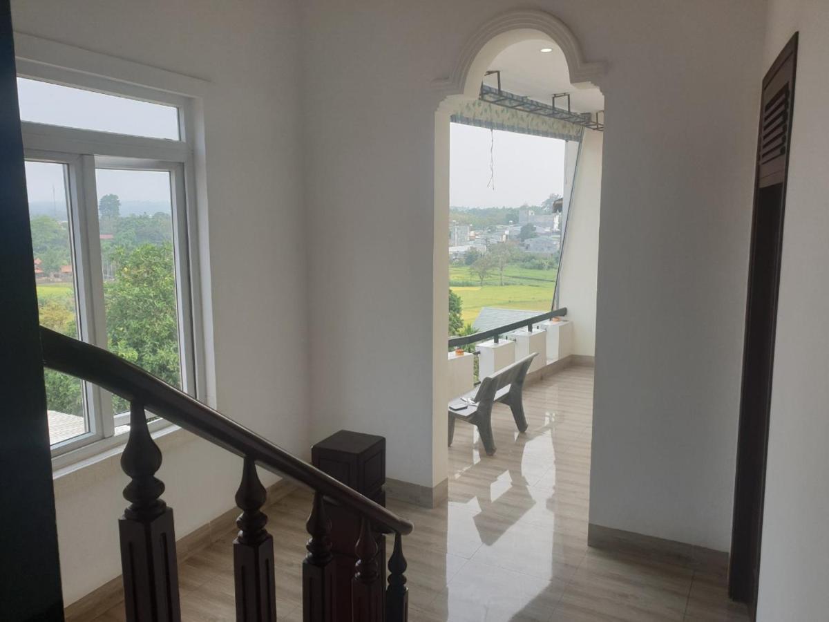 Kim Ngan Hotel Buôn Ma Thuột Zewnętrze zdjęcie