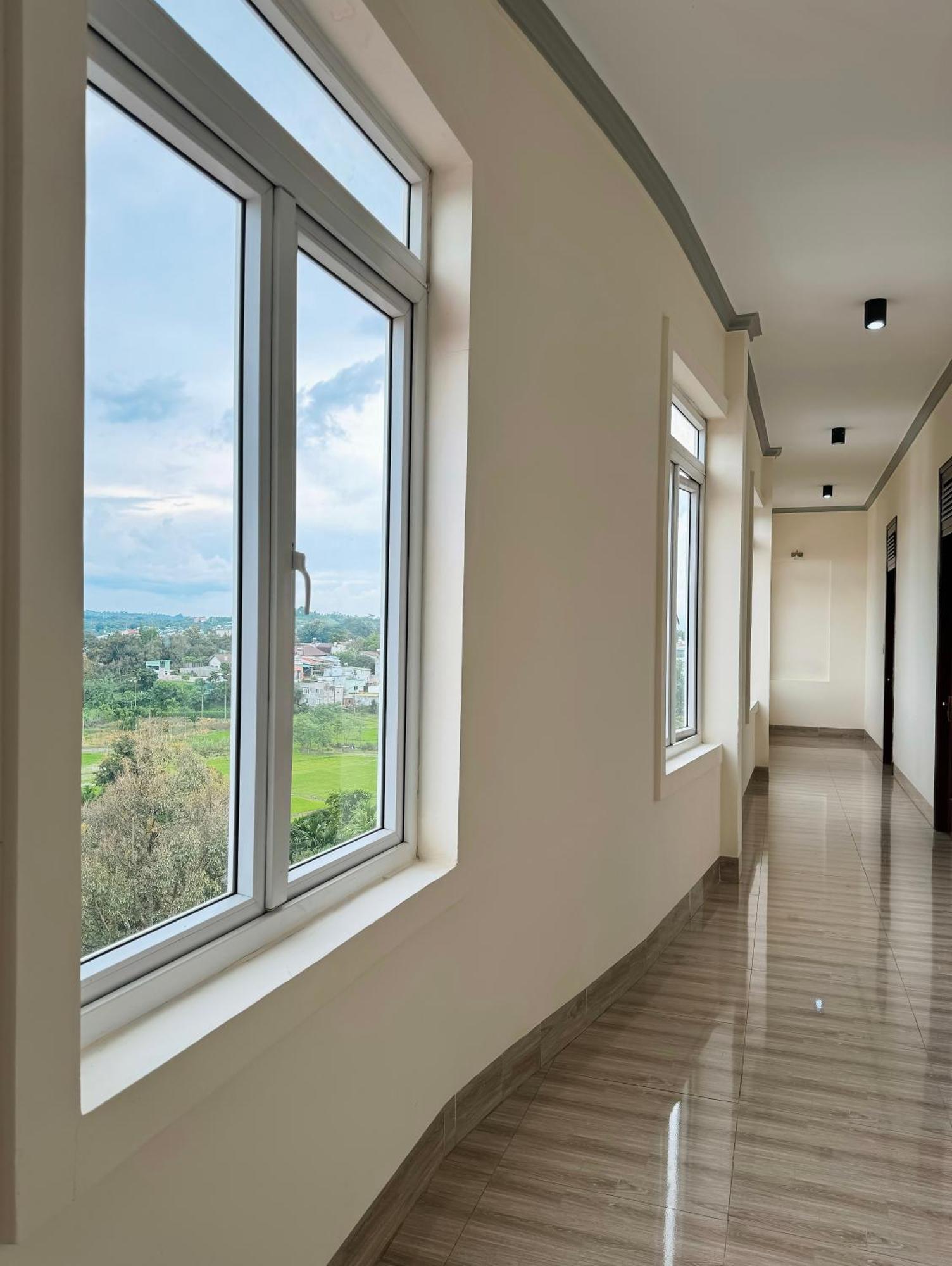 Kim Ngan Hotel Buôn Ma Thuột Zewnętrze zdjęcie